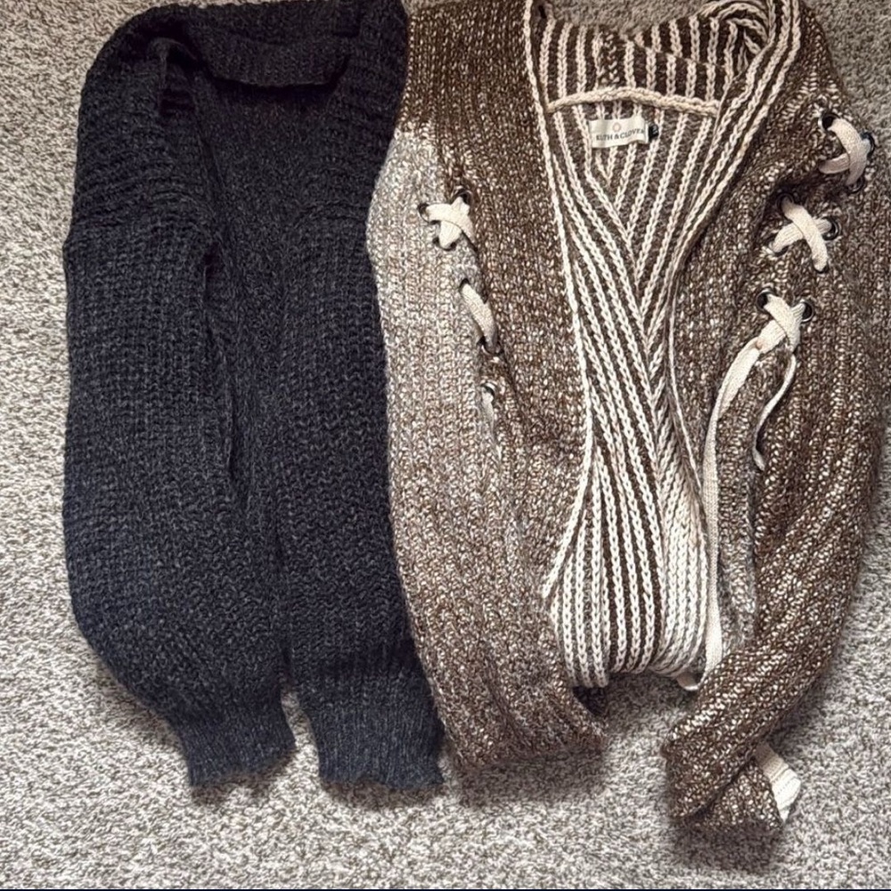Oversized Brown and Black Women's Sweater Set